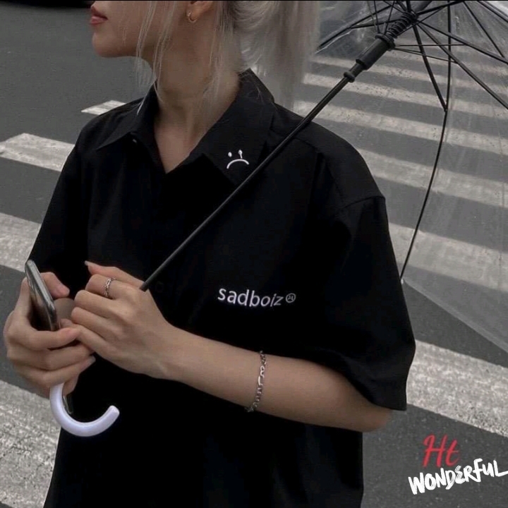 Áo sơ mi sadboiz tay lỡ logo cổ cực hot