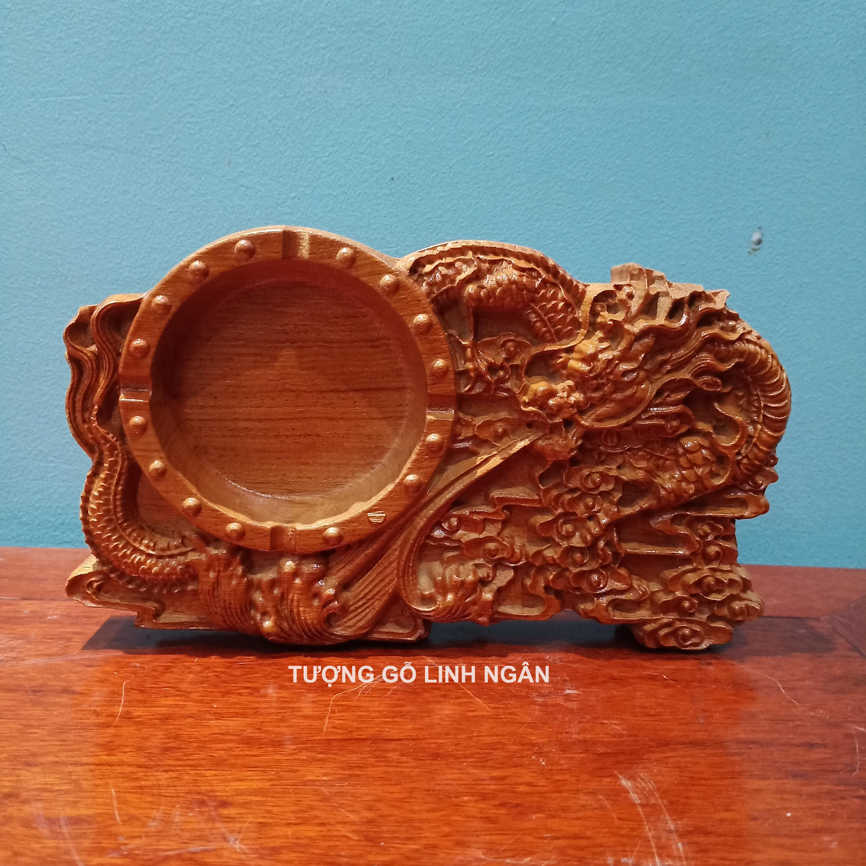 Gạt tàn gỗ hương