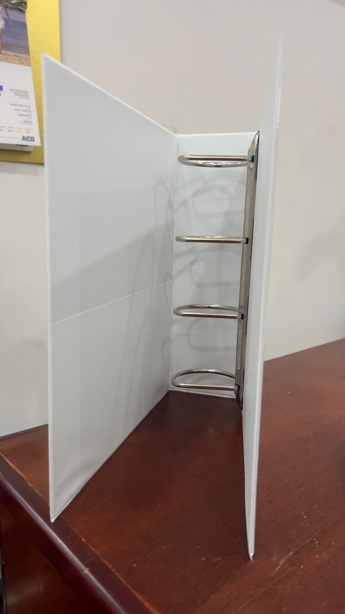 Bìa kiếng trắng 4 còng 10 cm