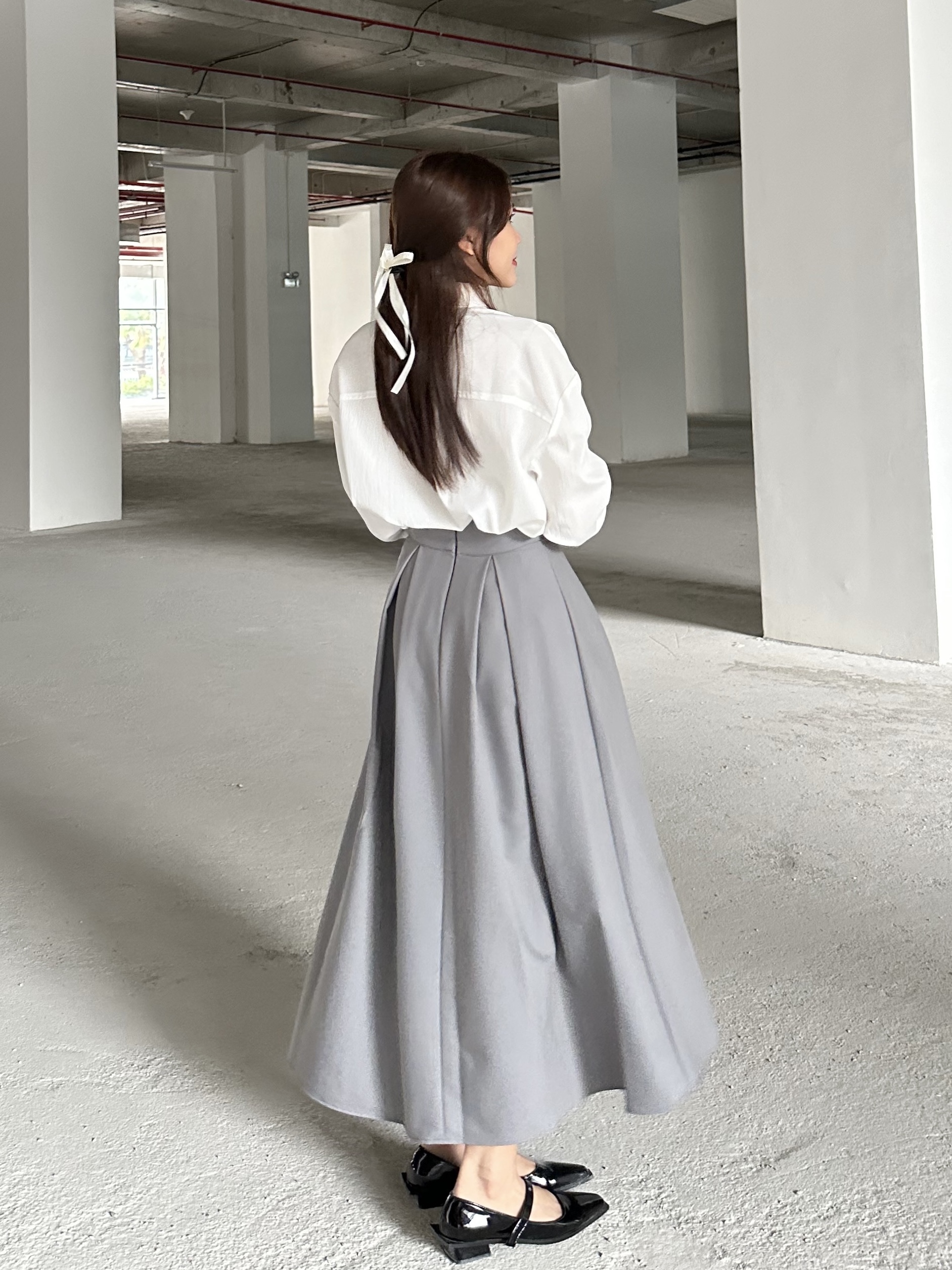 Chân váy dài xoè xếp ly đen - 𝐋𝐢𝐧 𝐒𝐤𝐢𝐫𝐭