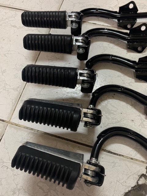[HCM]gác chân máy kiểu  xe Yamaha gập gù