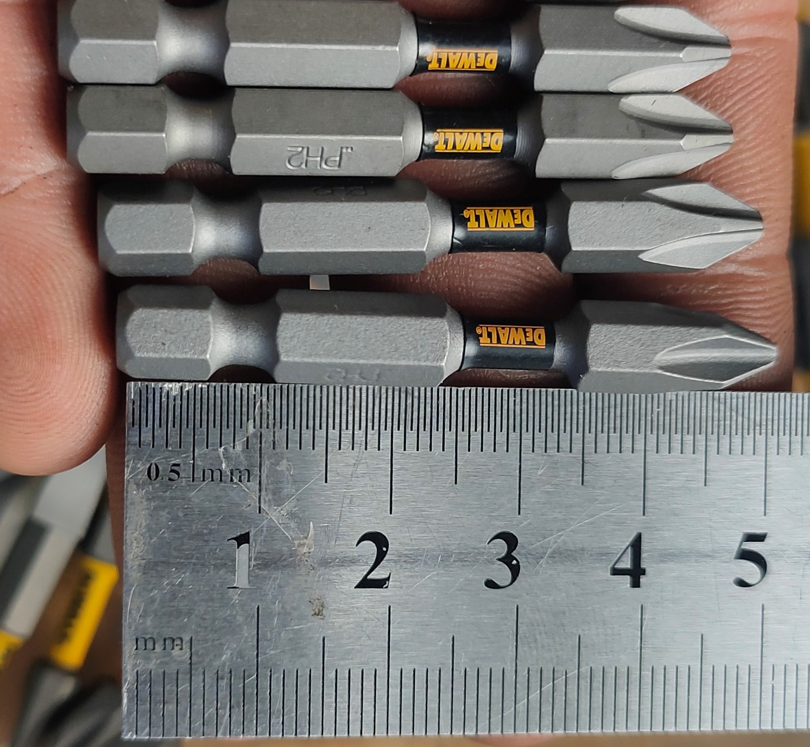 Đầu vít bake dewalt - Dài 5cm PH2