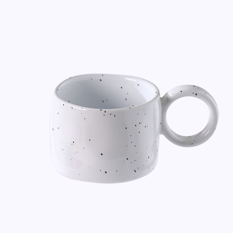 Ly, cốc uống nước bằng gốm sứ