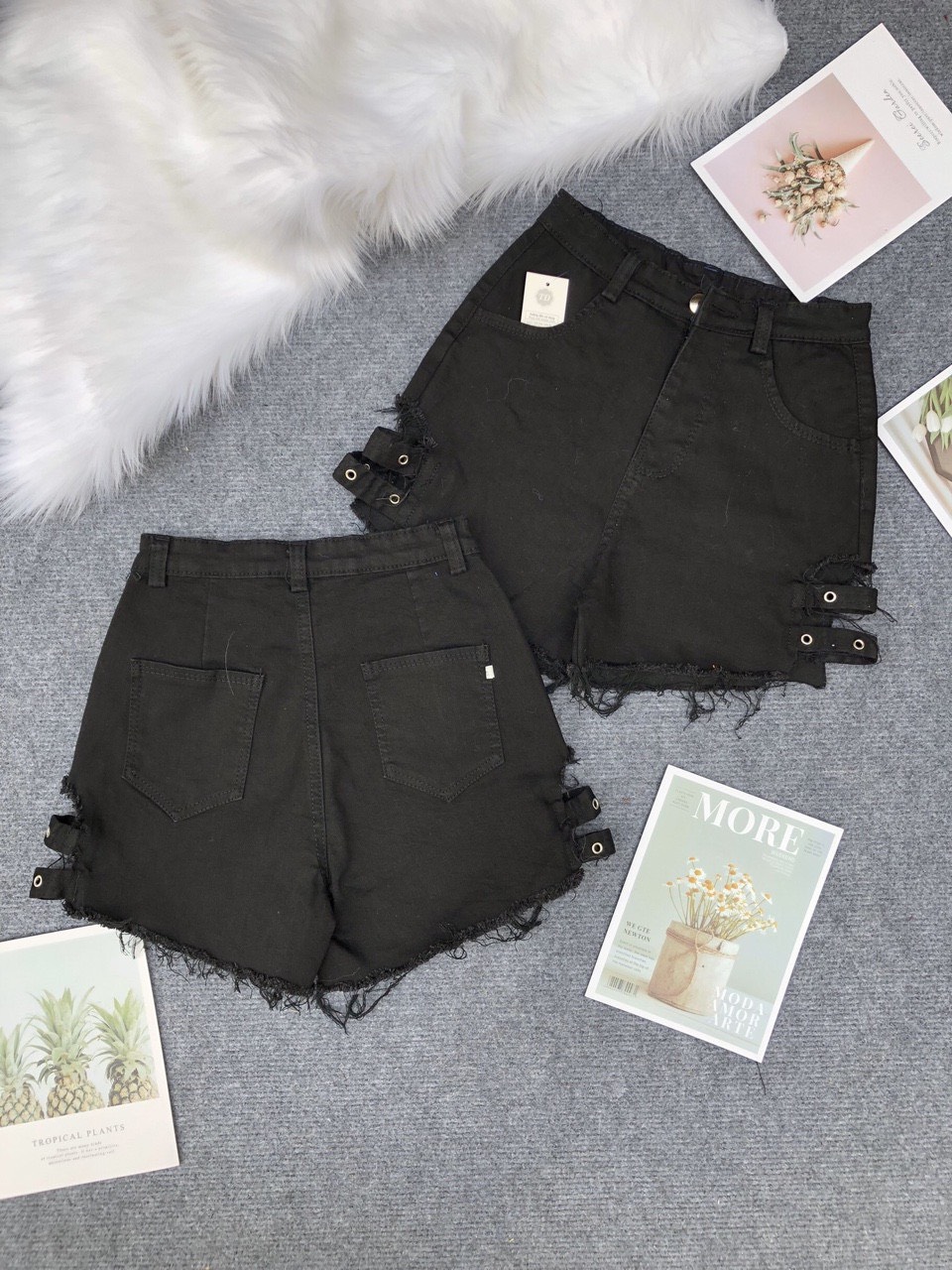 quần short kaki phối đai hạt