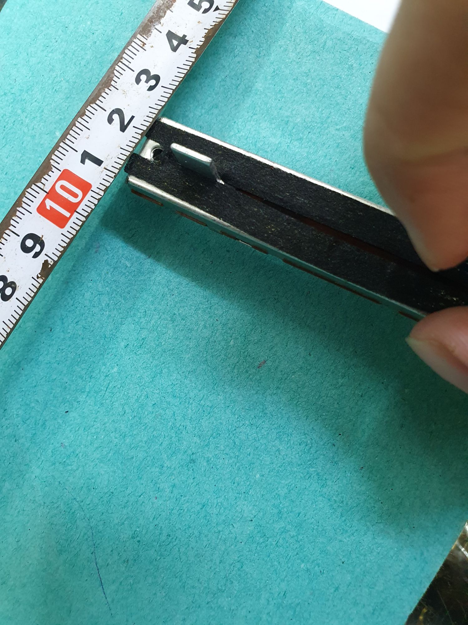 2 chiếc chiết áp gạt dẹt 10k