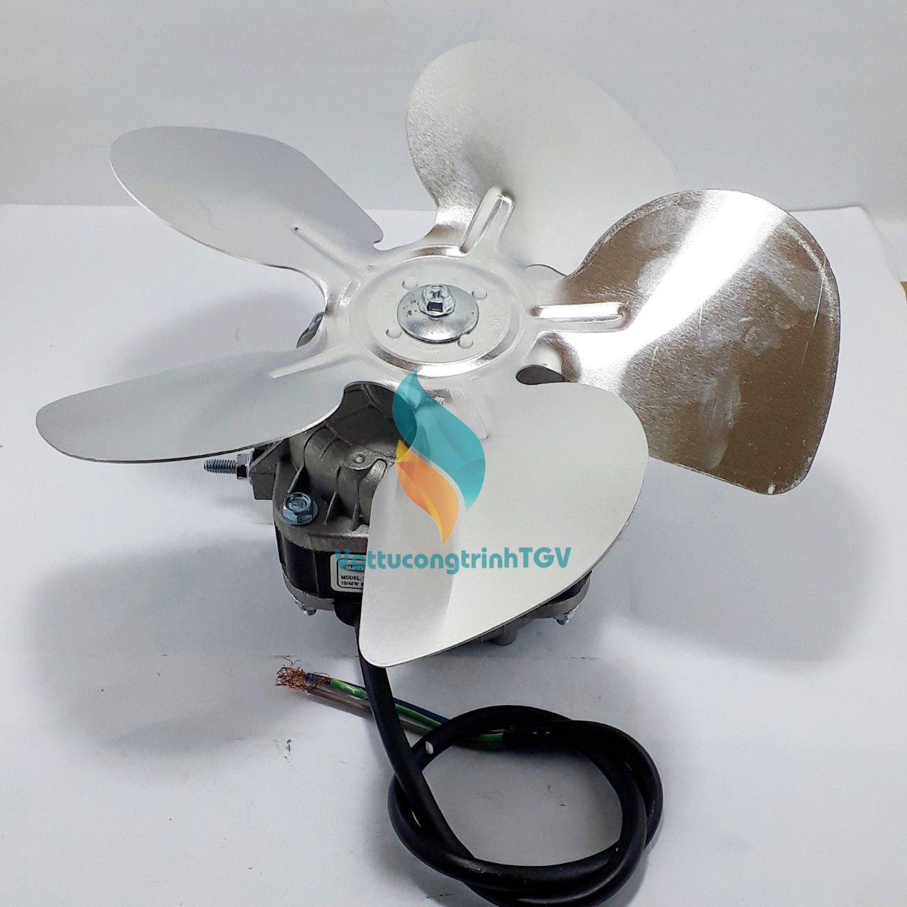 Bộ motor quạt 220V/40W + cánh nhôm 20cm(530+379)