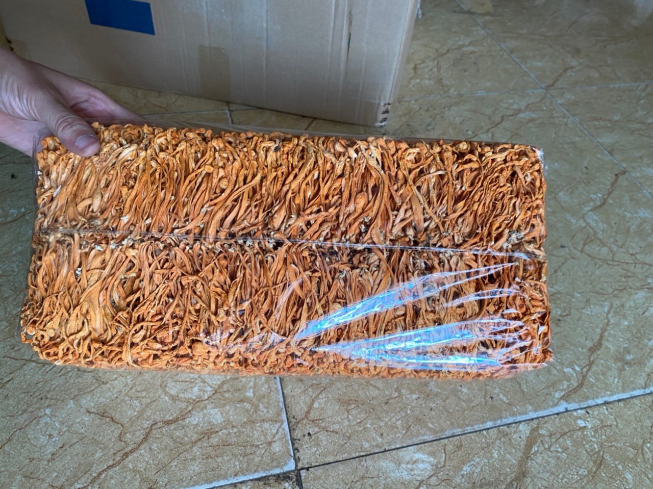 (1KG) ĐÔNG TRÙNG HẠ THẢO SẤY KHÔ (loại xếp ngang vip)