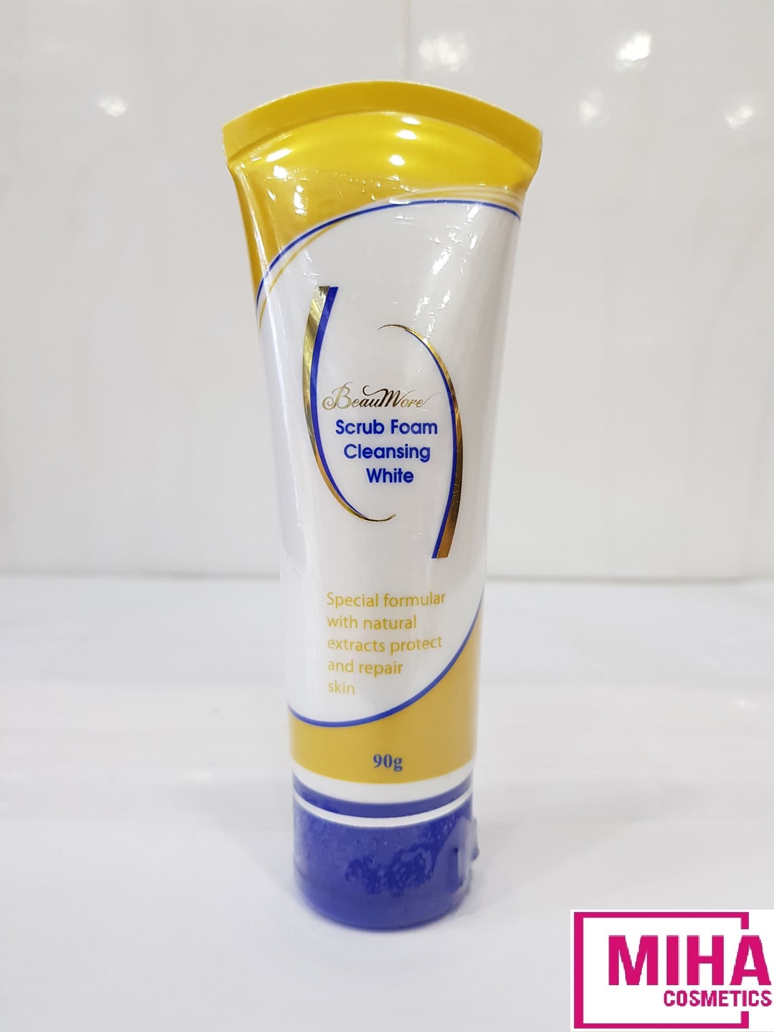 Sữa Rửa Mặt Hạt Mơ Beaumore 90g
