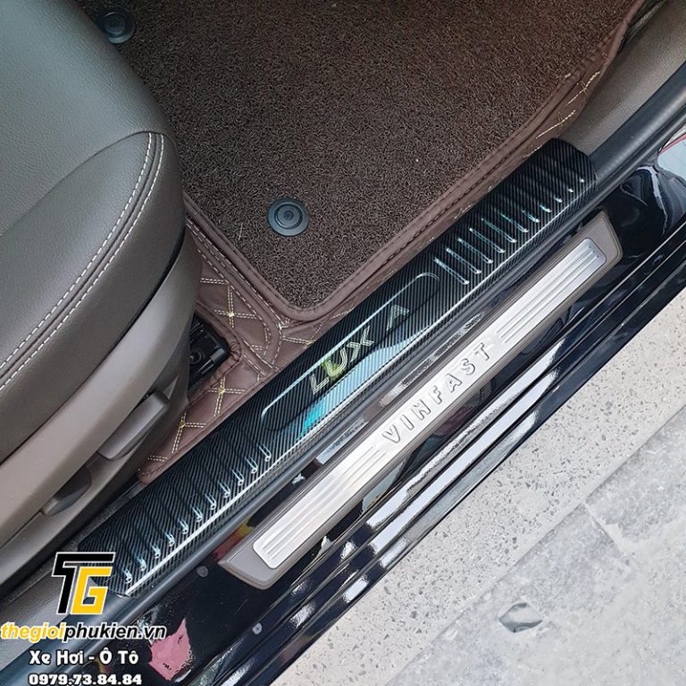 Bộ Ốp bậc cửa, Nẹp bước chân vân Carbon Vinfast Lux A2.0 – Bên Trong