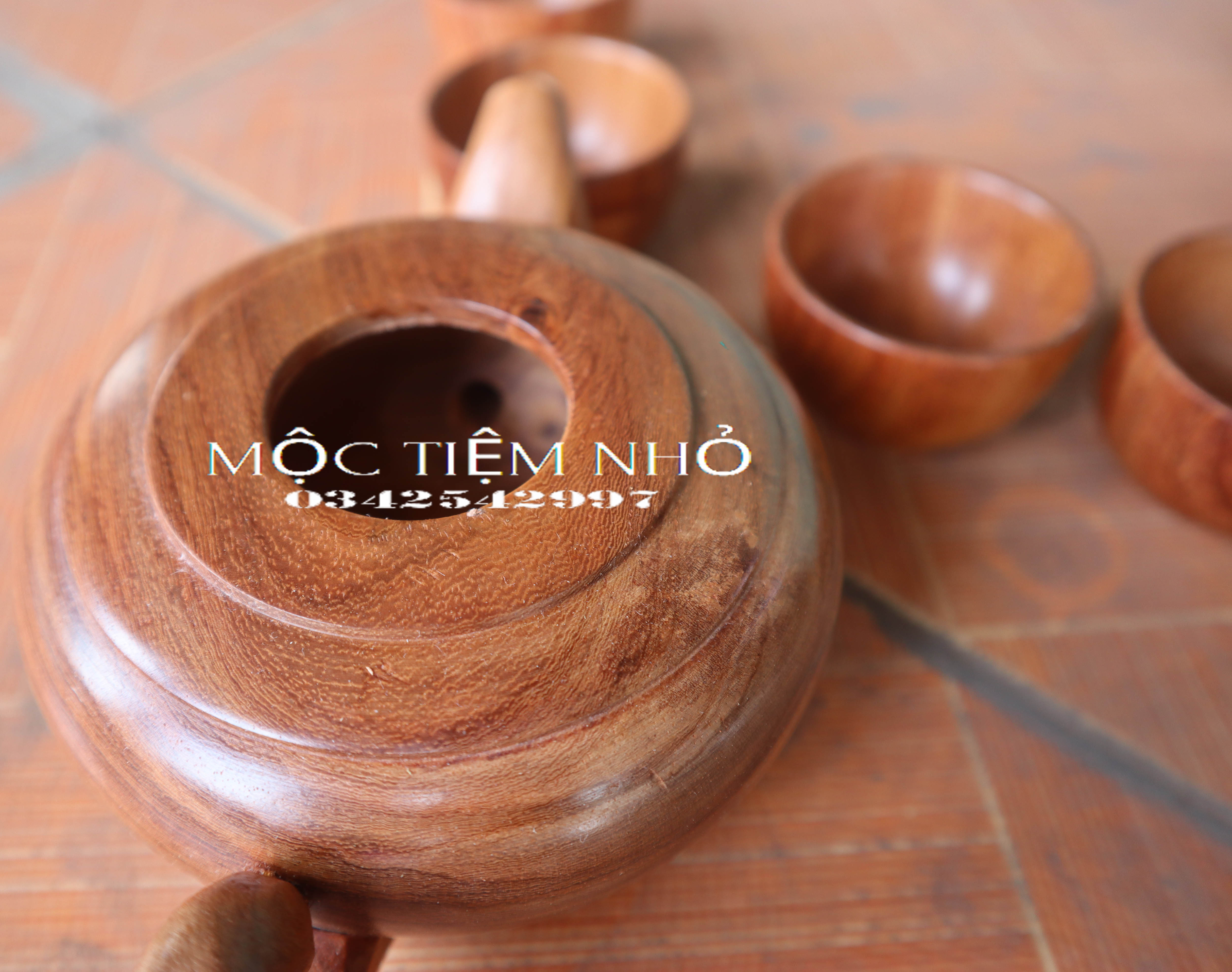 Bộ ấm chén gỗ hương nguyên khối