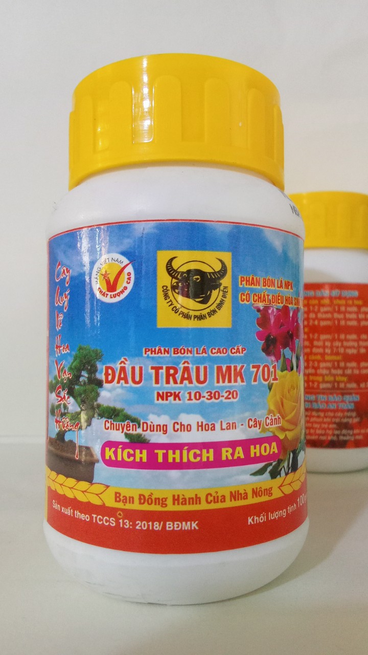 PHÂN BÓN LÁ ĐẦU TRÂU MK 701 KÍCH THÍCH RA HOA
