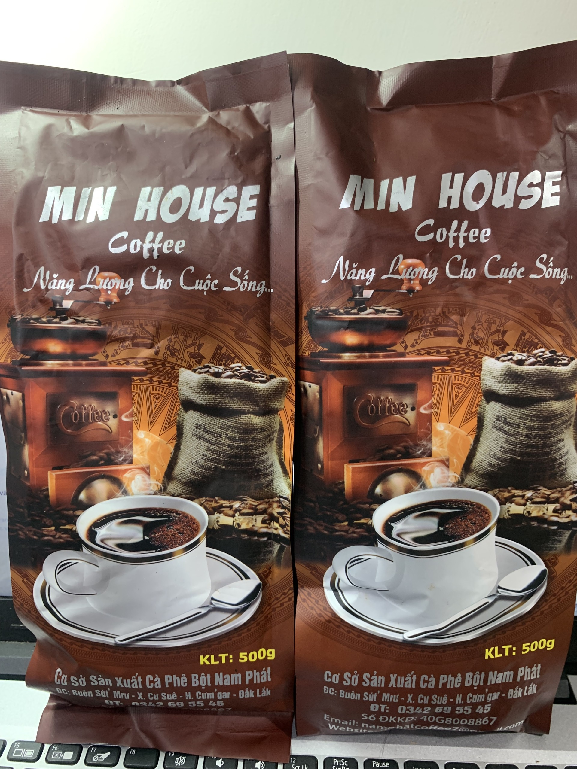 CAFE NGUYÊN CHẤT MIN HOUSE [ 2KG = 4 GÓI ] cà phê bột thơm loại 1 hàng pha phin truyền thống - đặc sản nhà vườn Buôn Mê - túi 500g