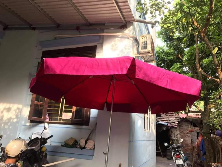 ô tròn dùng che mưa nắng và bán hàng