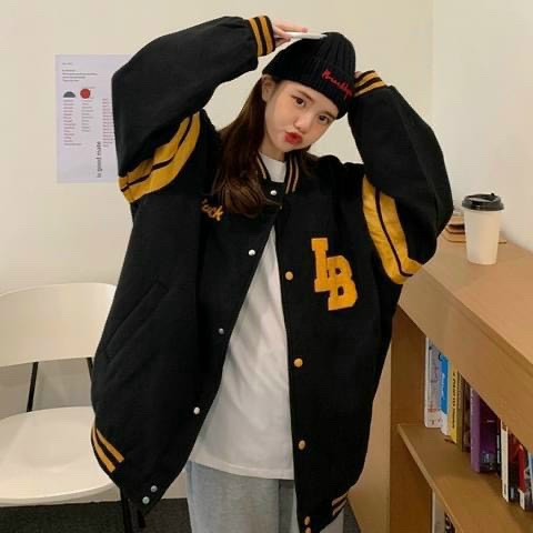 Áo Khoác Cardigan Bomber Cúc Cài Nỉ Ngoại Họa Tiết LOGO LB Cực HOT HIT Phối Sọc Tay Nổi Bật Kiểu Dáng Rộng Dài Hàn Quốc -LYRA BOUTIQUE TP311