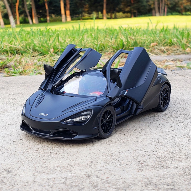 Mô hình xe McLaren 720S 1:32 JF