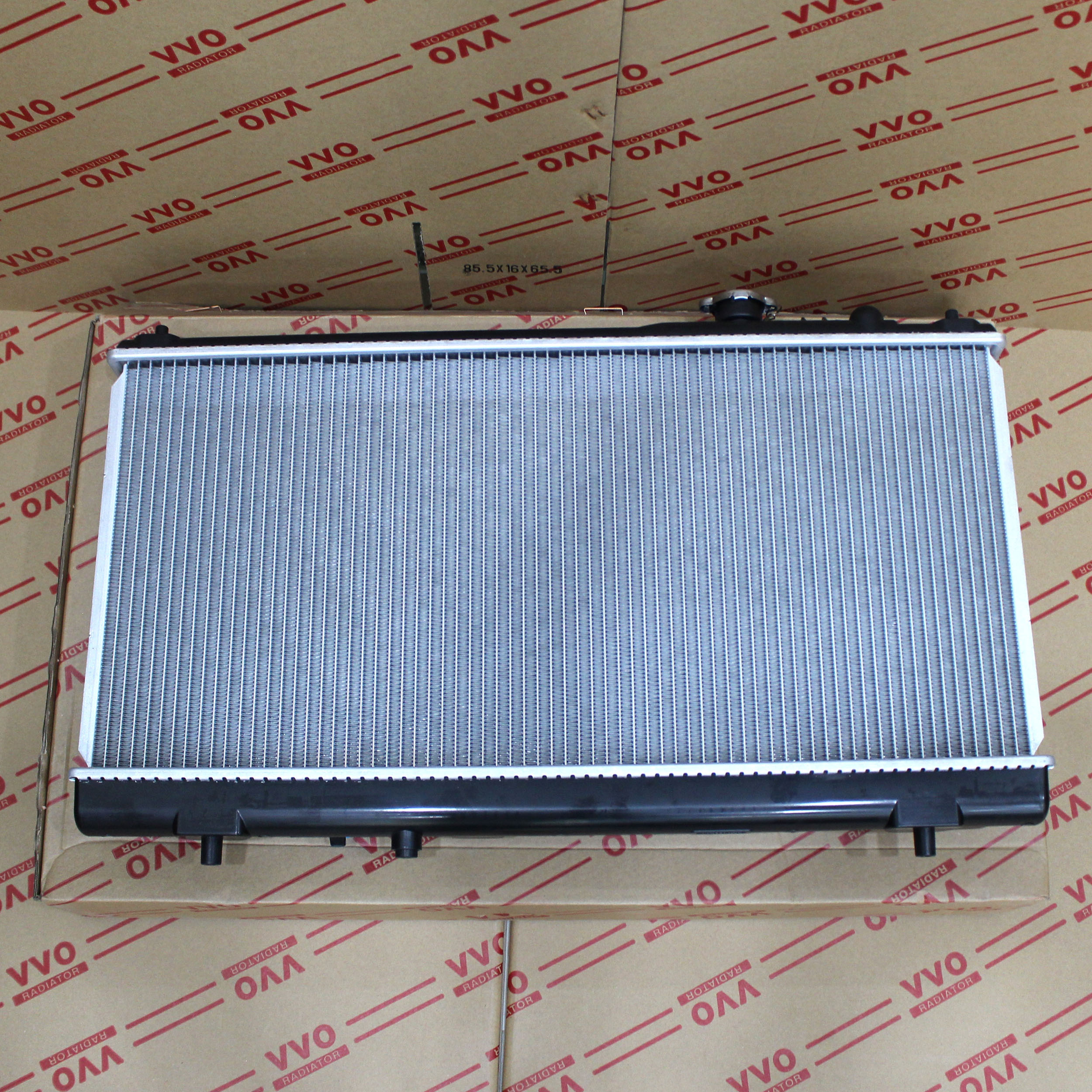 Két nước Mazda 323, 2001-2006, số sàn