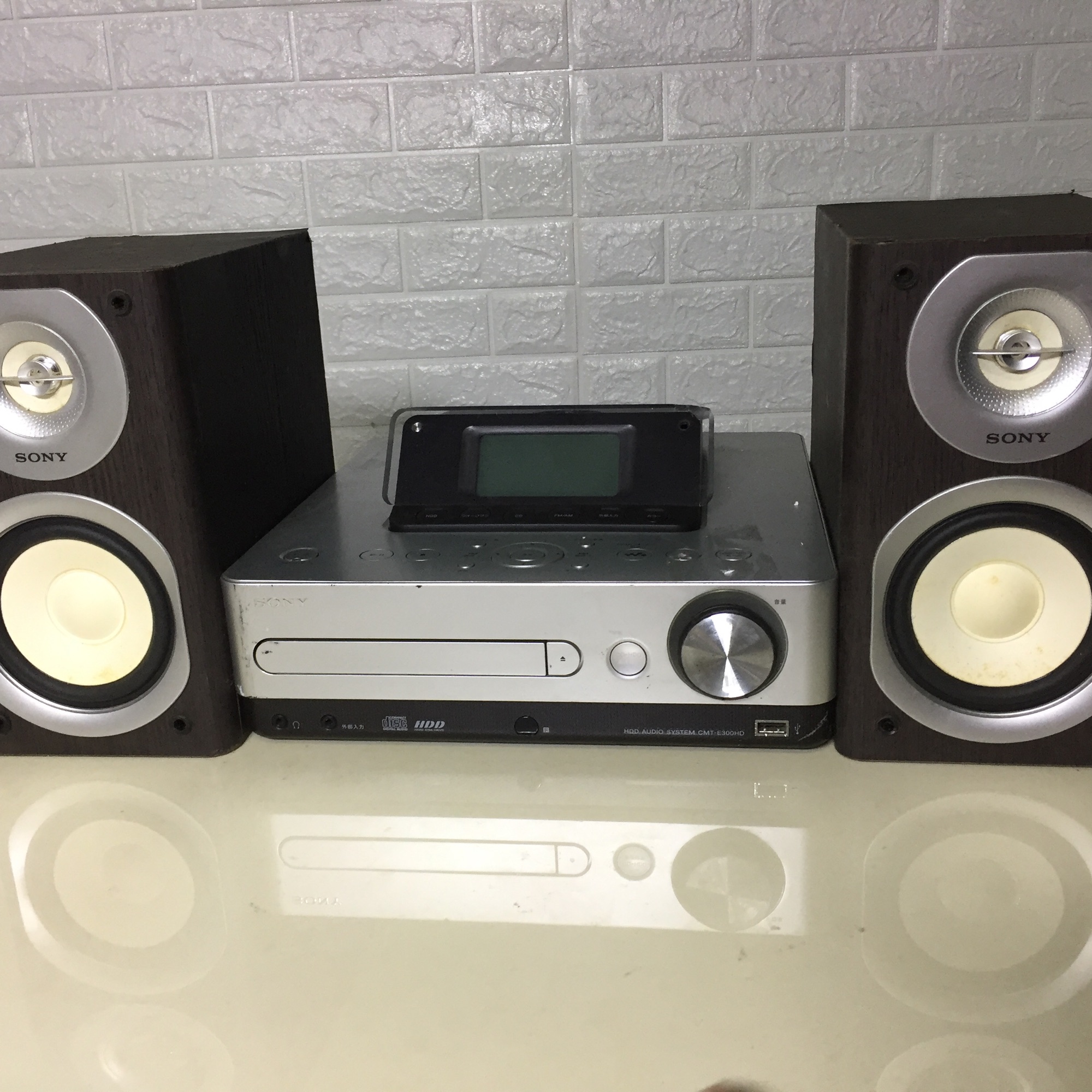 Sony E300hd