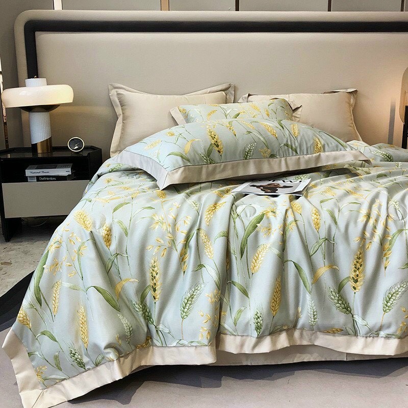 Thai Silk Summer-Autumn Blankets Are Good Quality, with Rich Patterns.