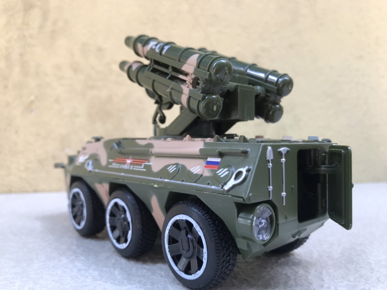 [HCM]Mô hình xe Quân sự T03 1:36