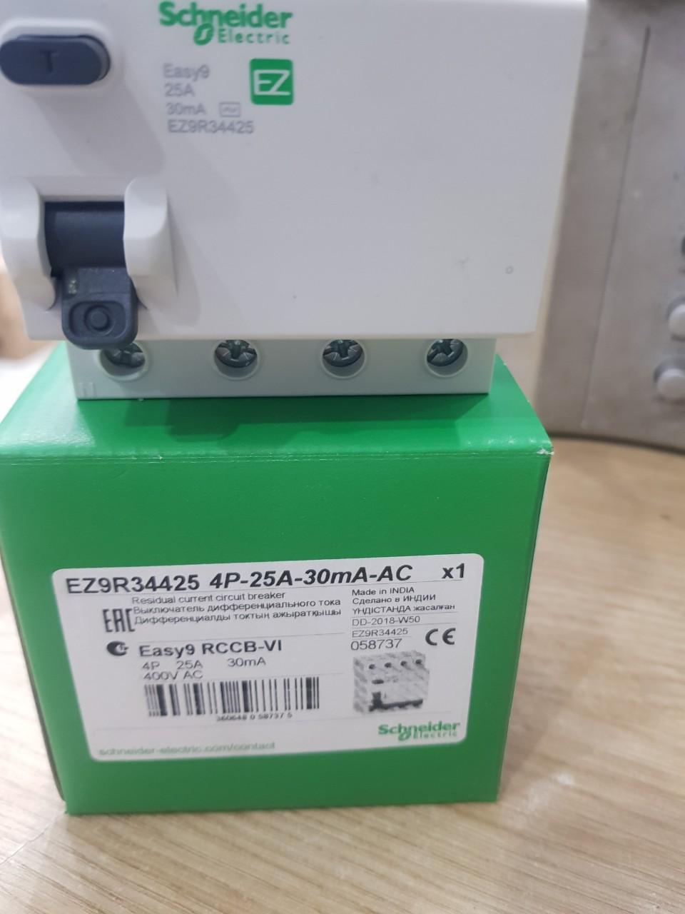 [HCM]APTOMAT CHỐNG GIẬT RÒ RCCB SCHNEIDER EZ9R36440
