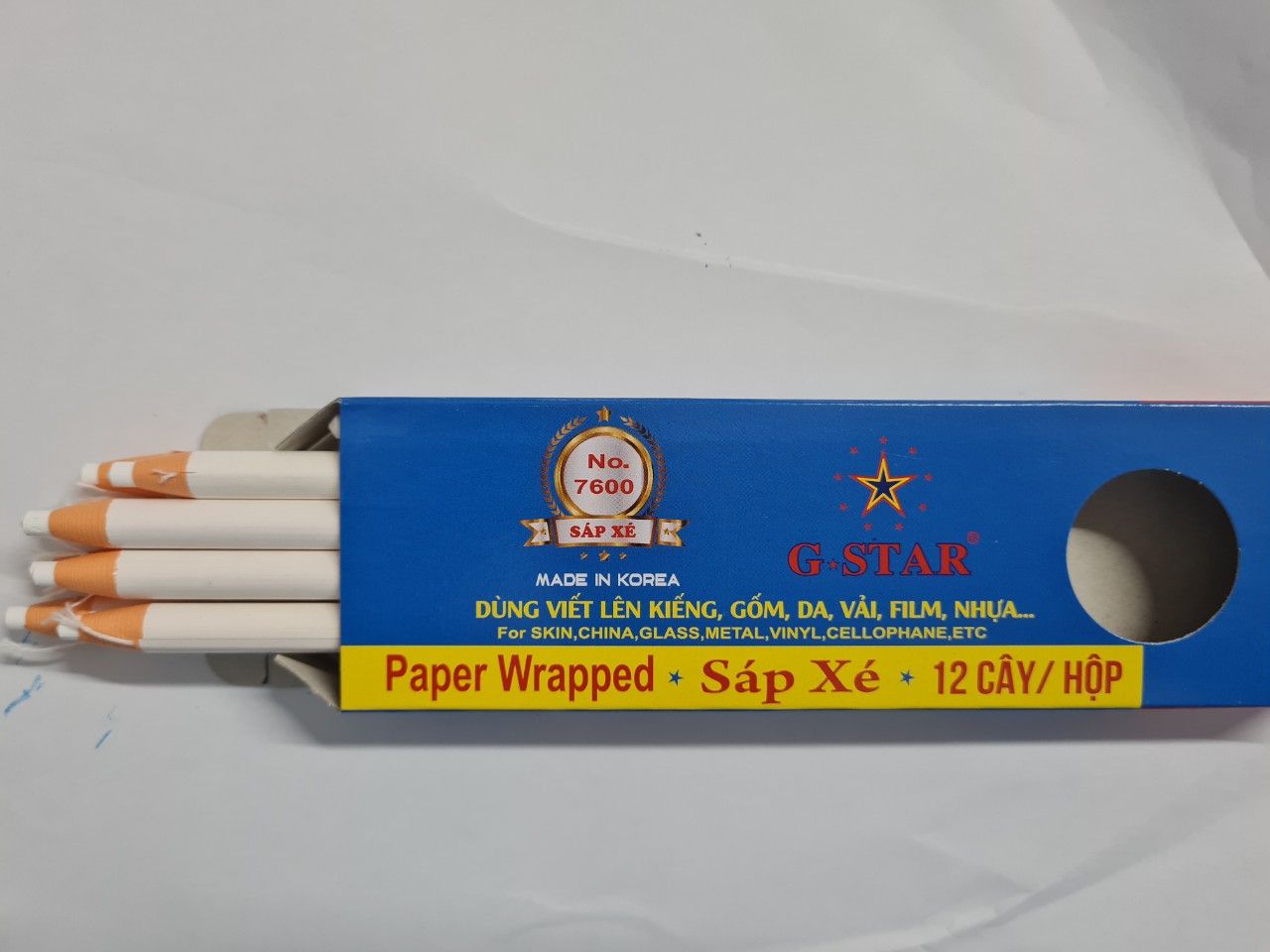 Hộp 12 cây Sáp xé G-Star hay còn gọi là chì xé