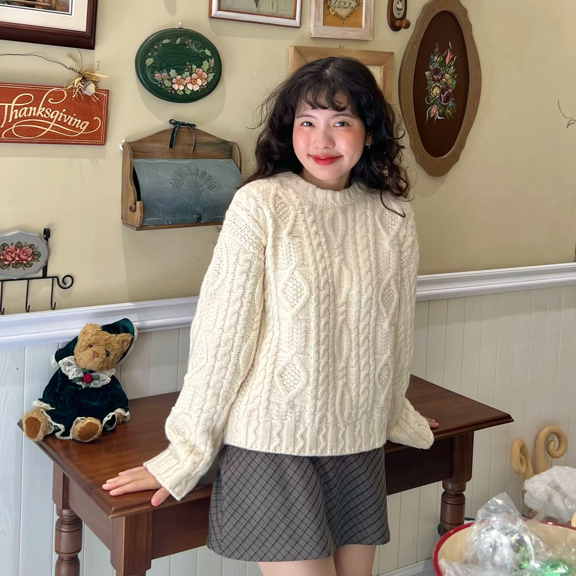 BLEUBIRD Áo len vặn thừng Pretzel Sweater