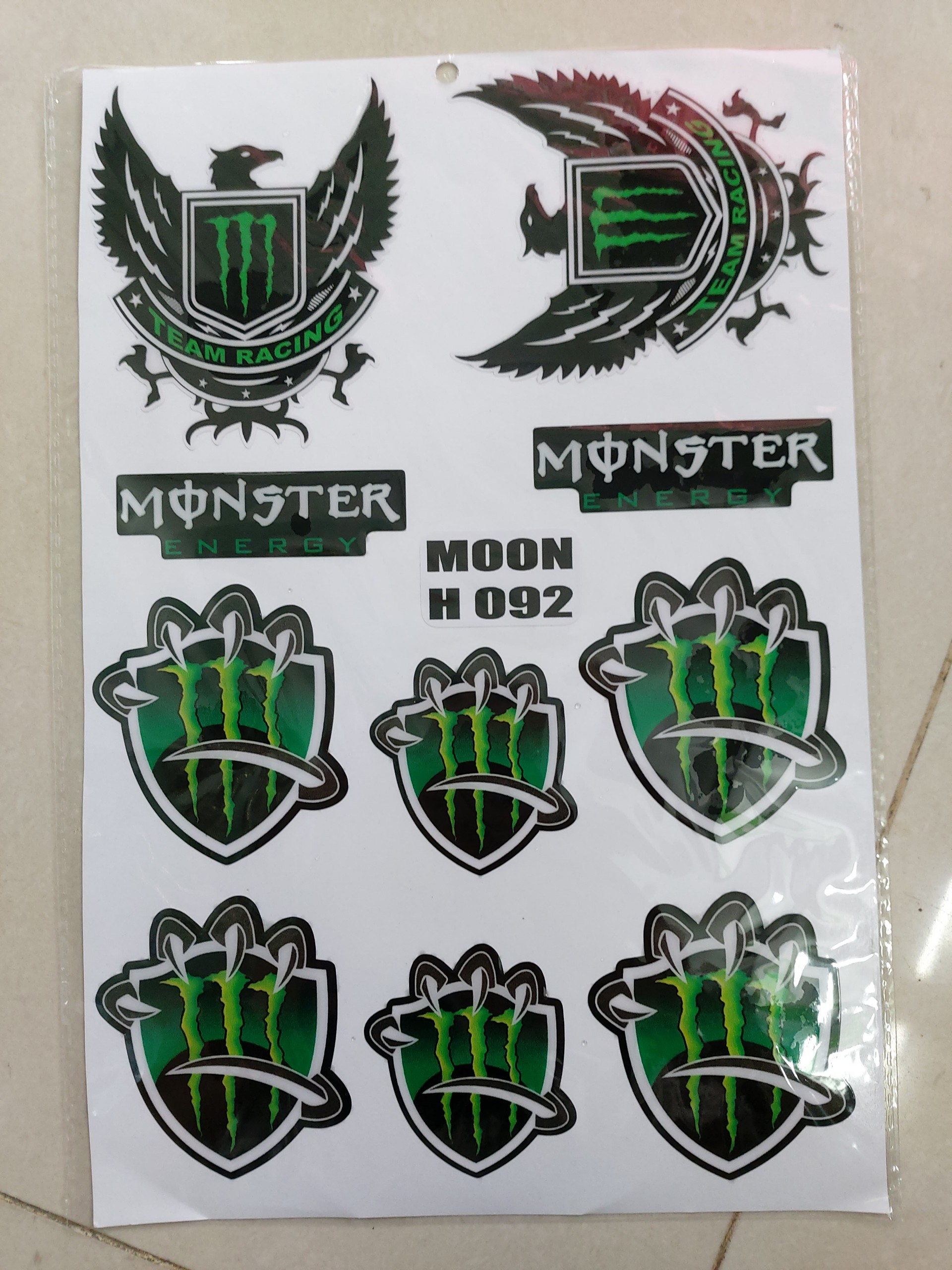 logo nổi monter trọn bộ có keo dán