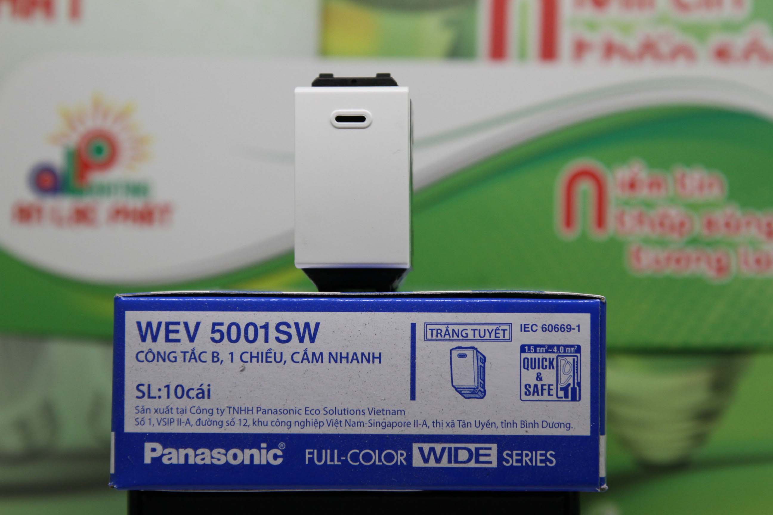 Hạt công tắc 1 chiều 16A series Wide Panasonic
