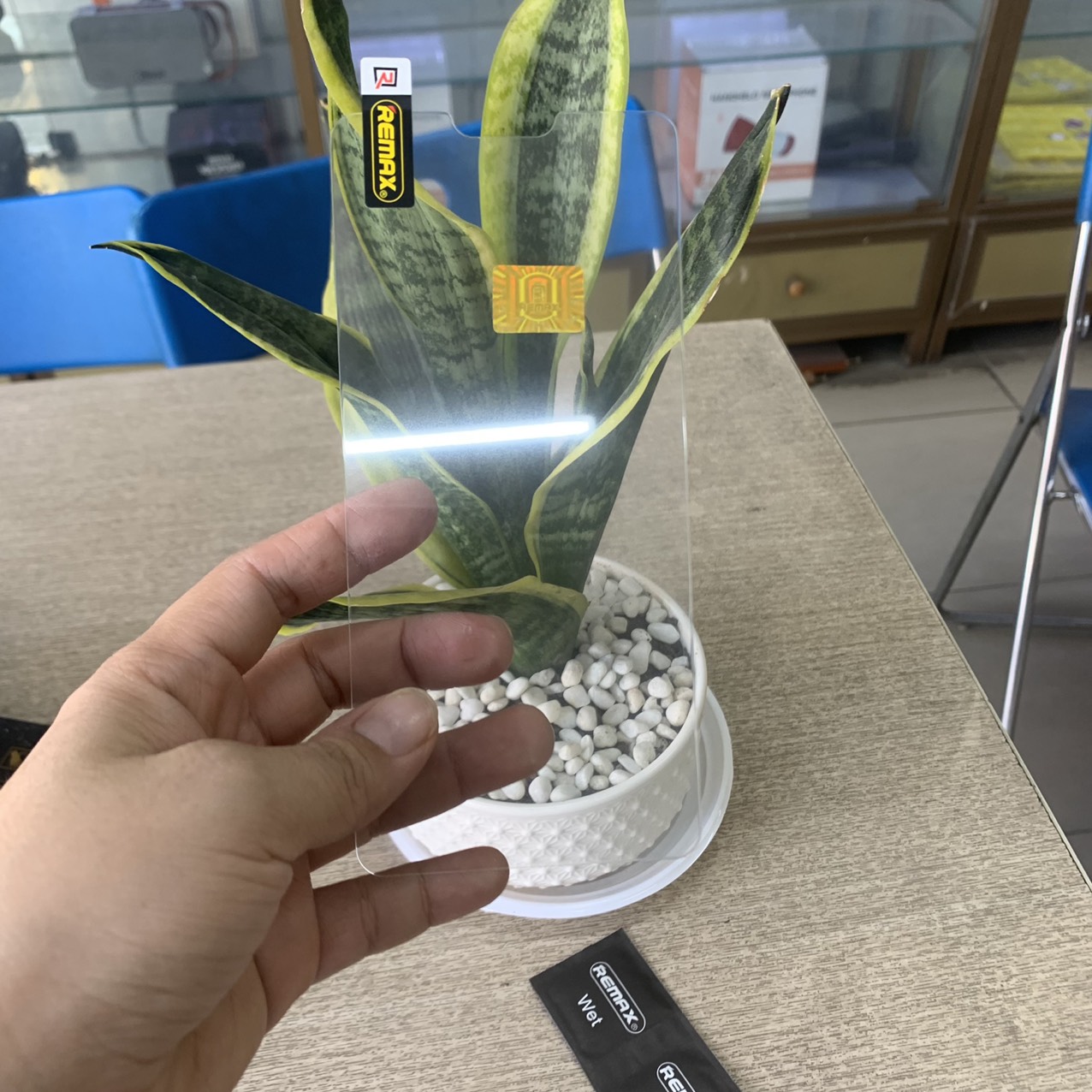 Miếng dán cường lực oppo a3s hiệu remax
