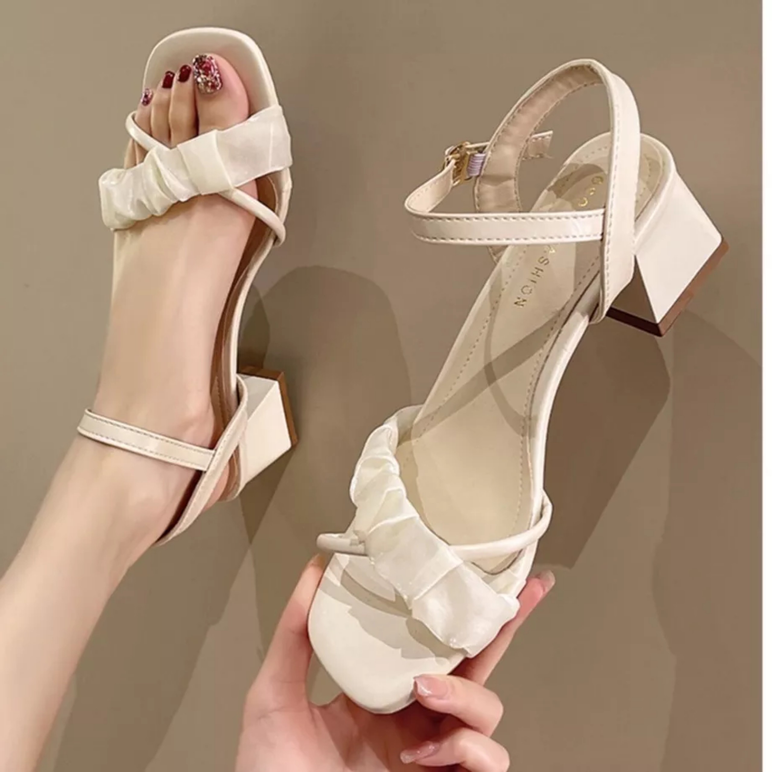 giày  sandal quay sữa gót cam