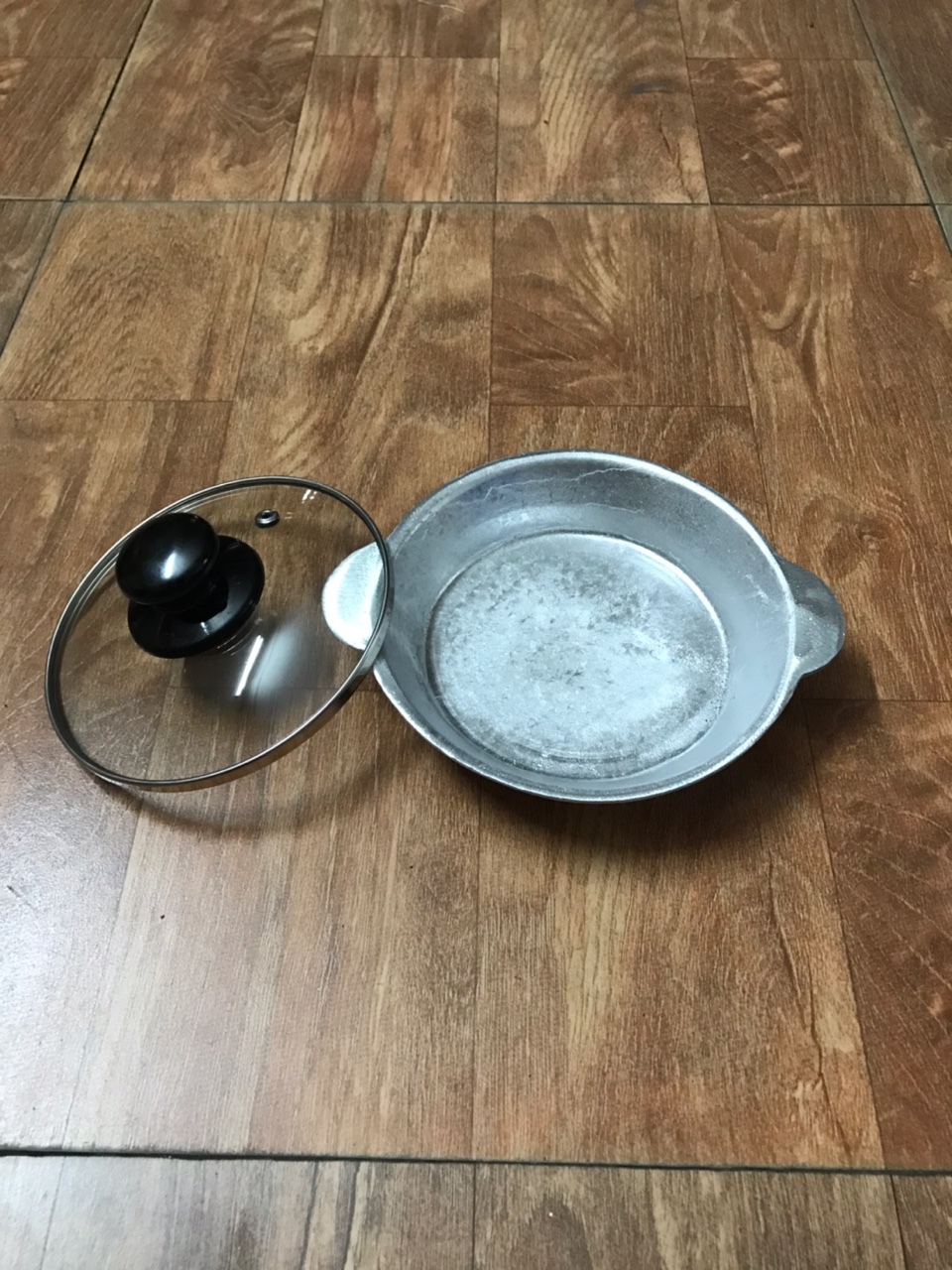 Chảo gang đúc 16.5cm*4cm kèm nắp kính