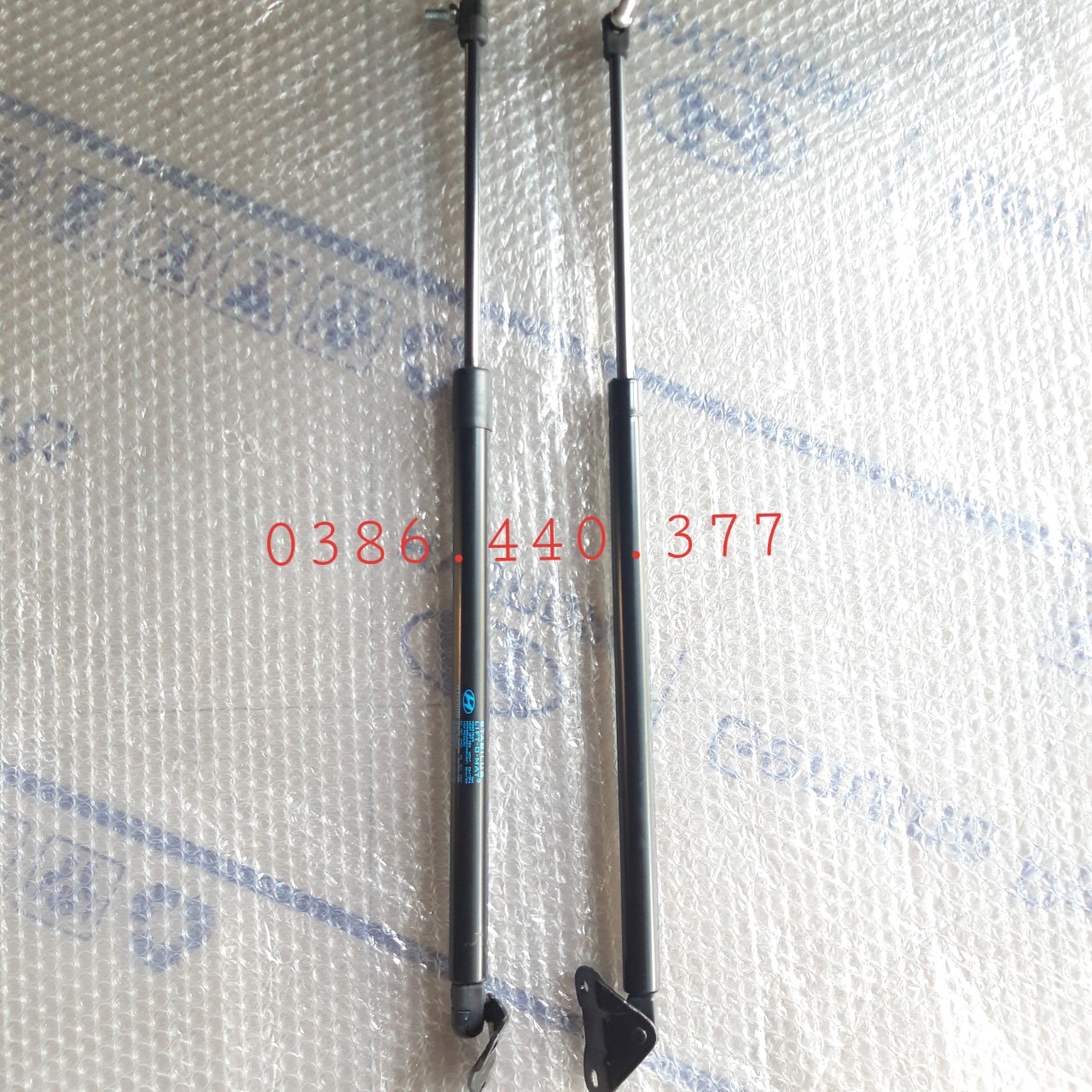 Ty chống cốp sau Starex 07-18 (Giá 1 chiếc) HQ
