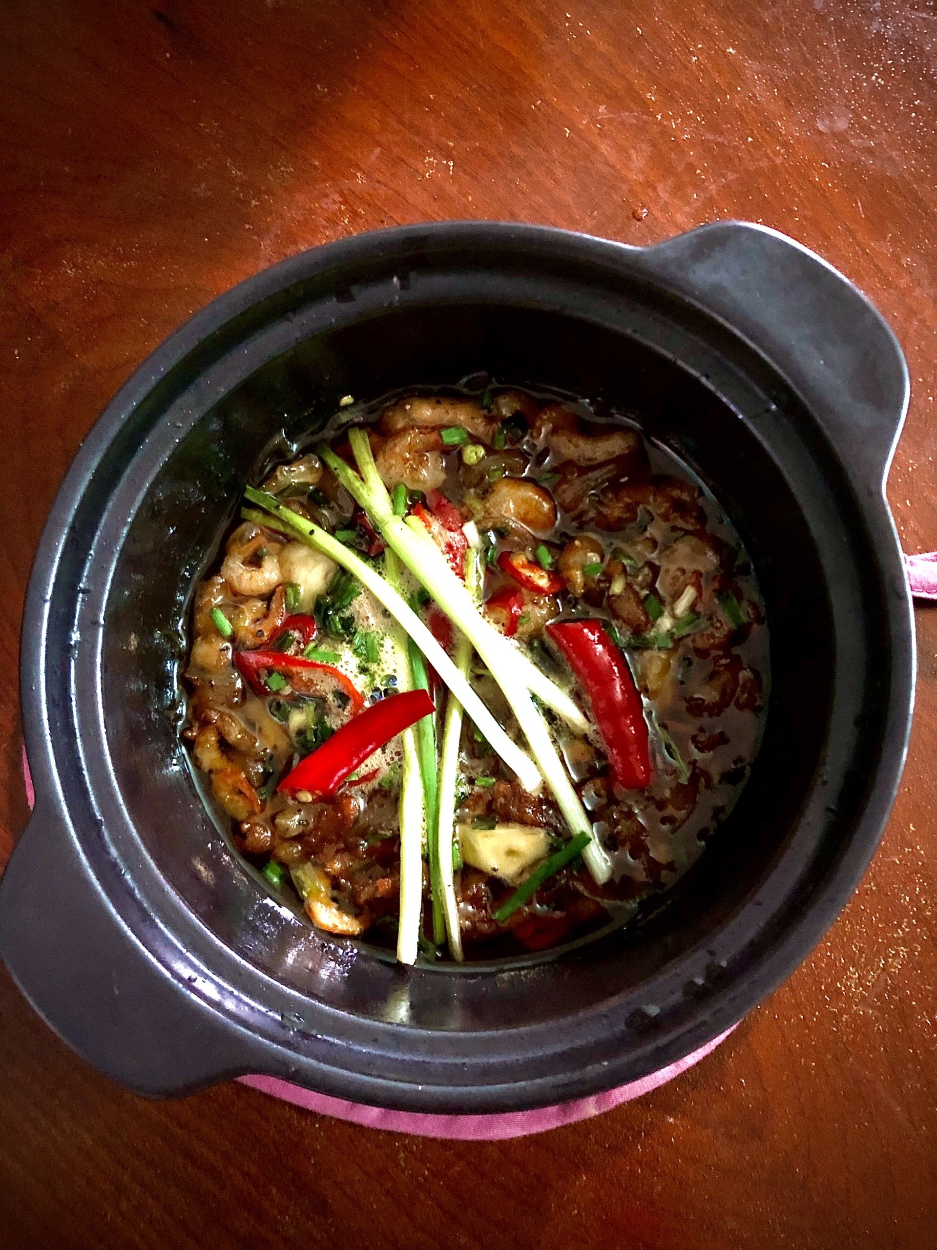 Nồi kho cá tự động 3.3 lít NodaCook đất nung