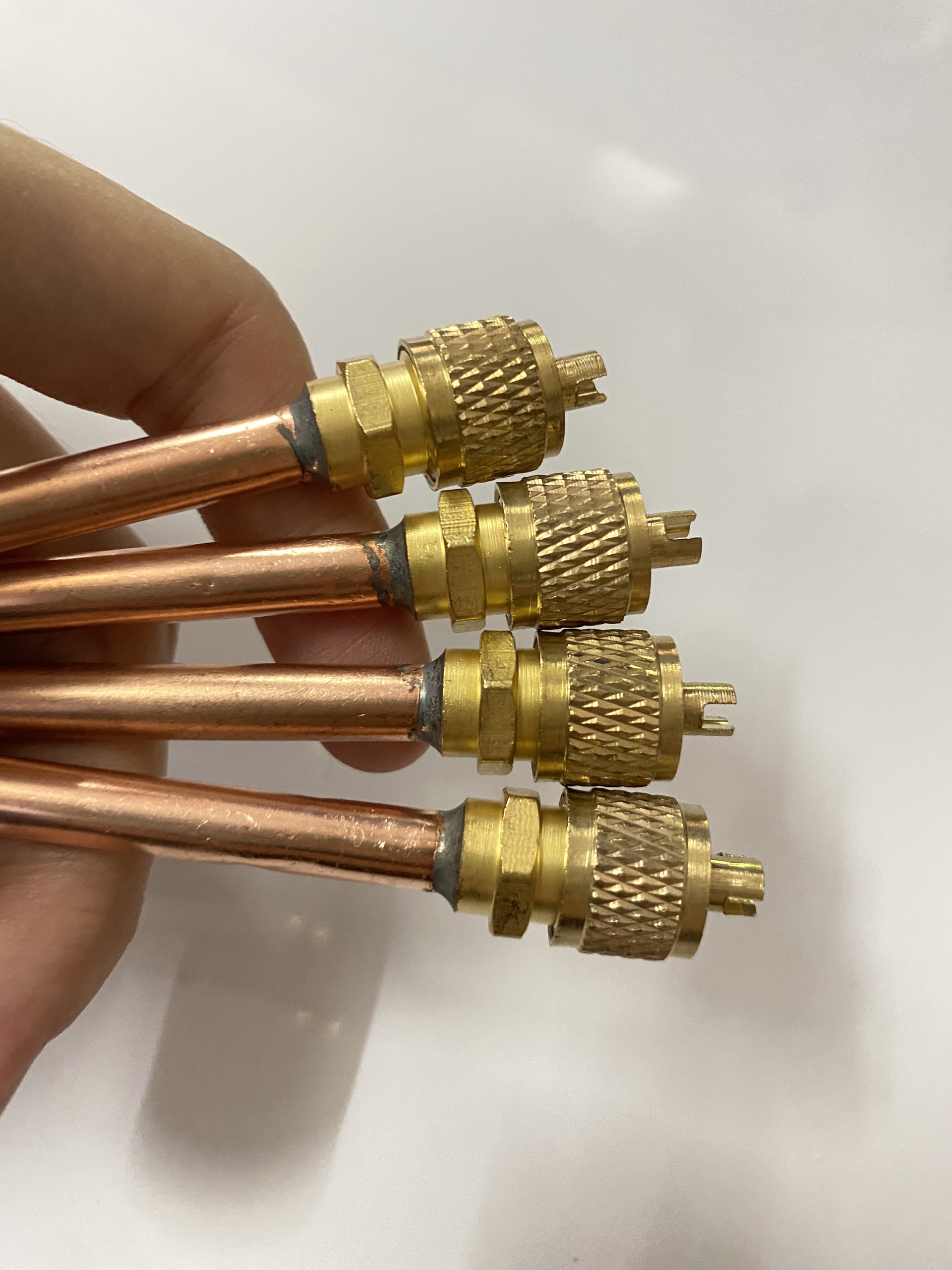 Đầu Ty nạp Gas tủ lạnh chất lượng tốt