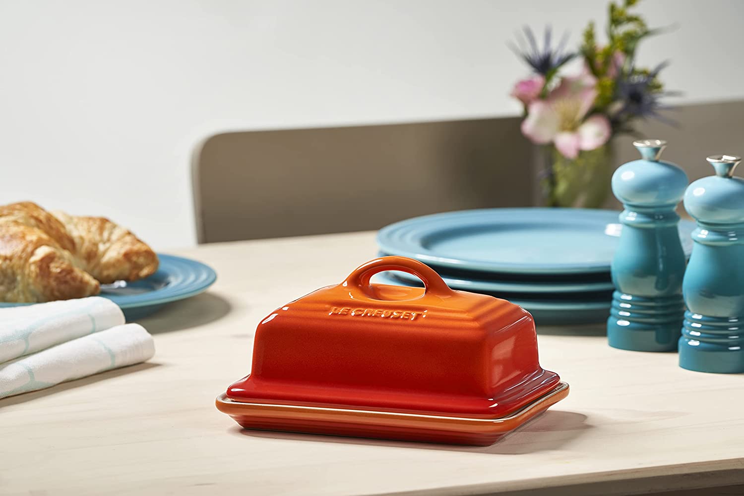 ĐĨA ĐỰNG BƠ LE CREUSET, CÓ NẮP ĐẬY