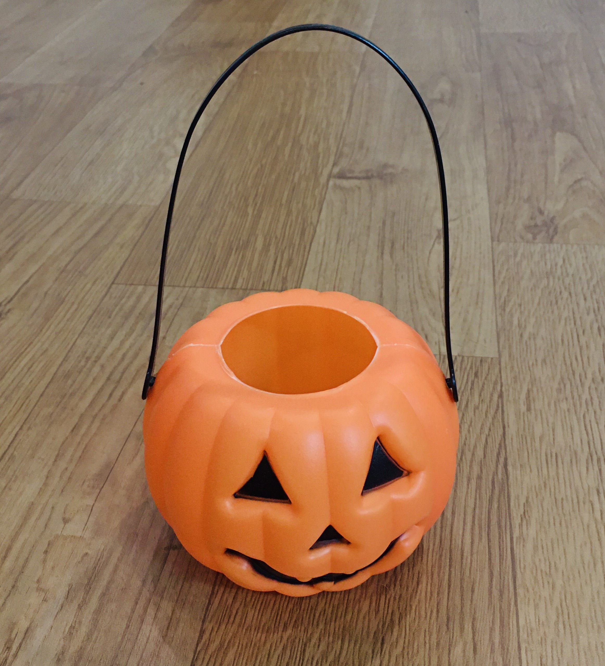 GIỎ bí ngô có đèn hoá trang Halloween cho bé