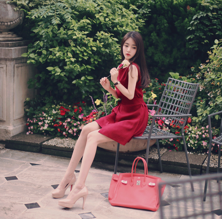 Đầm đỏ cột nơ eo CLD 028
