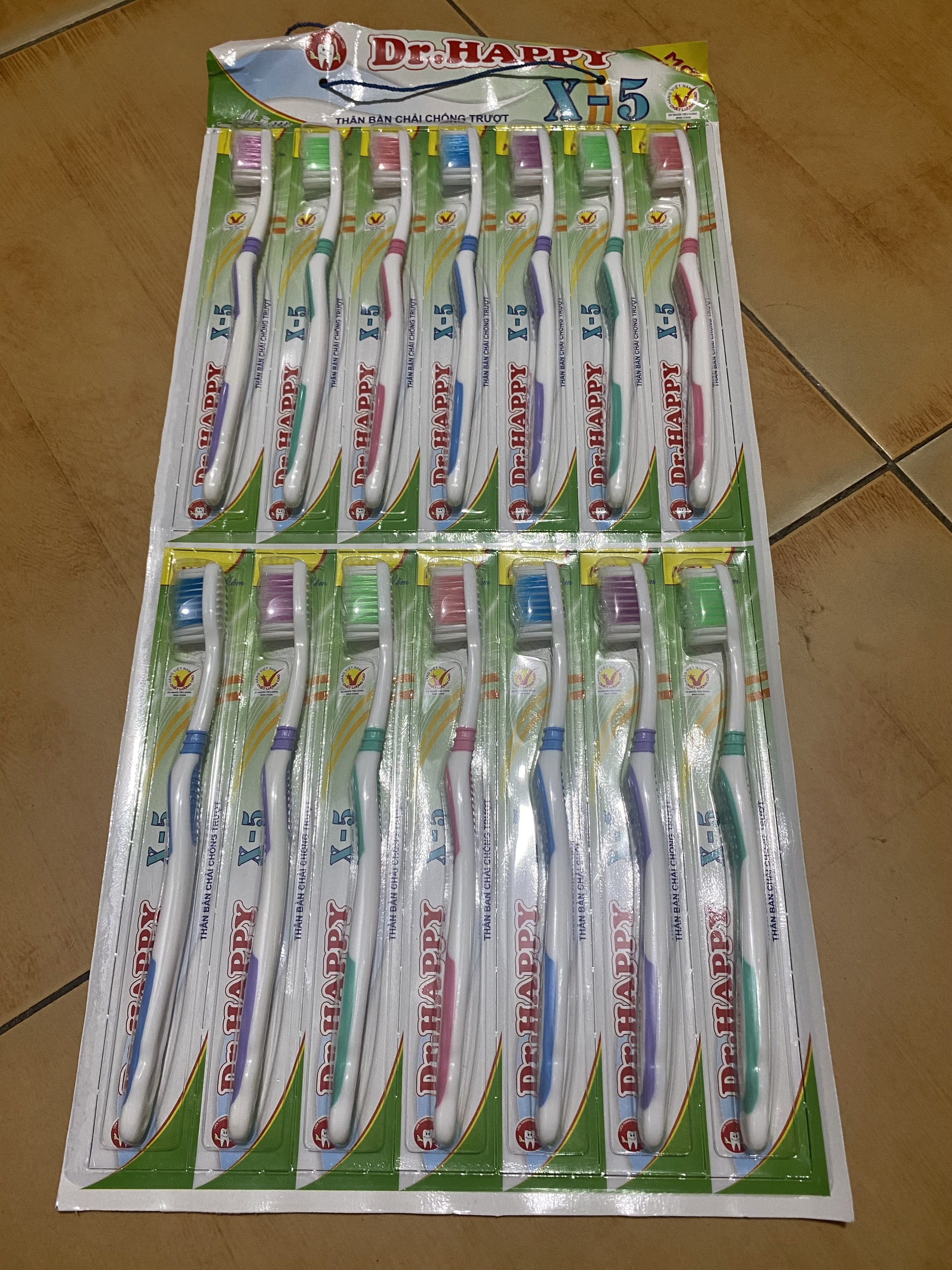 Bàn Chải đánh răng Dr.Happy X-5 (1 vỉ 14 cây)