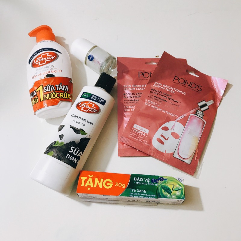 Mua trọn bộ 5 món - Tặng 1 tuýp kem đánh răng ps 30g: 1chai nướ rửa tay lifebouy 120ml + 1chai sữa tắm lifebouy 200g + 1chai lăn khử mùi nivea 12ml + 2 gói mặt nạ