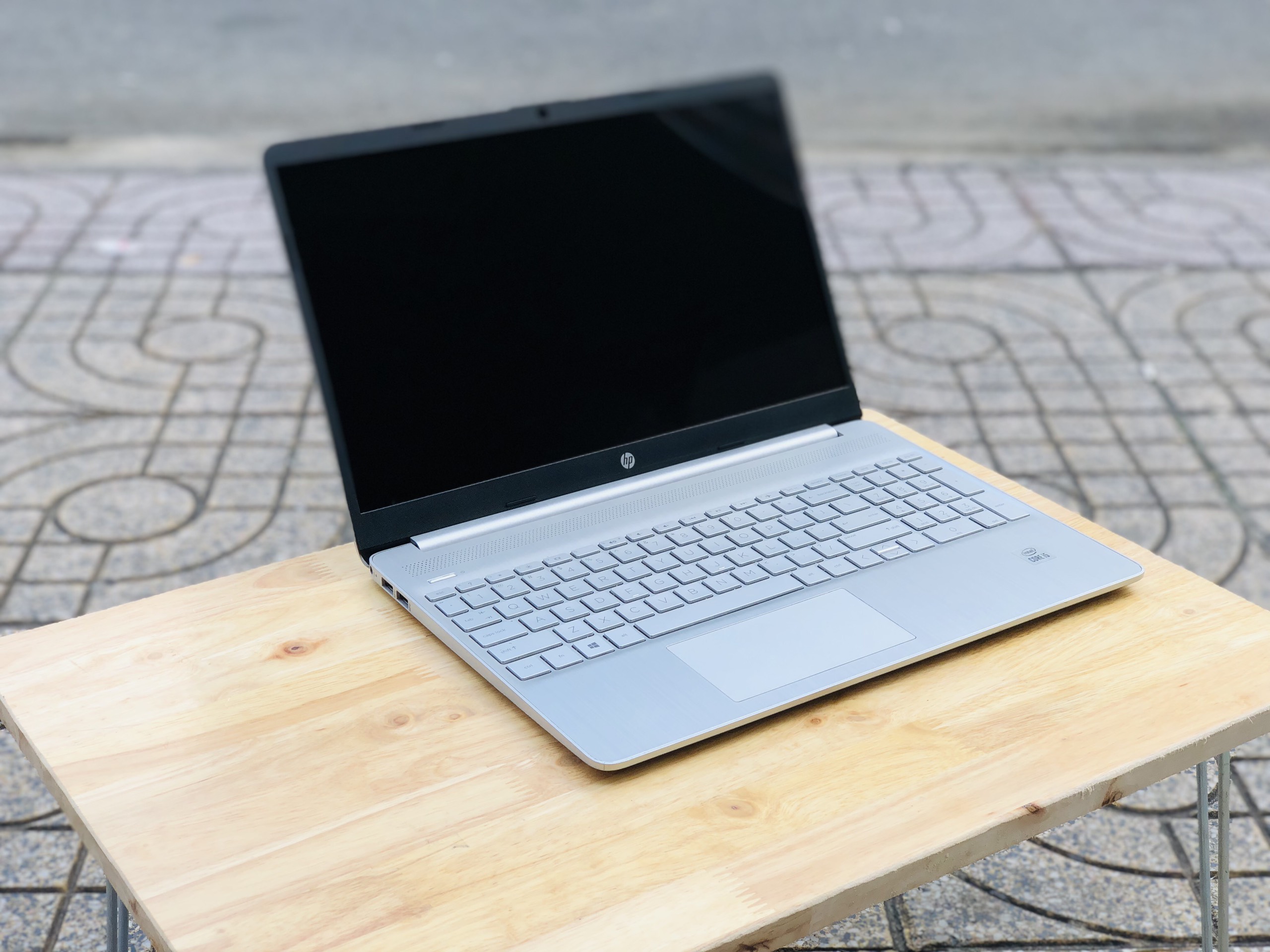 Hp 15 dy1043dx Core i5 1035G1 like new