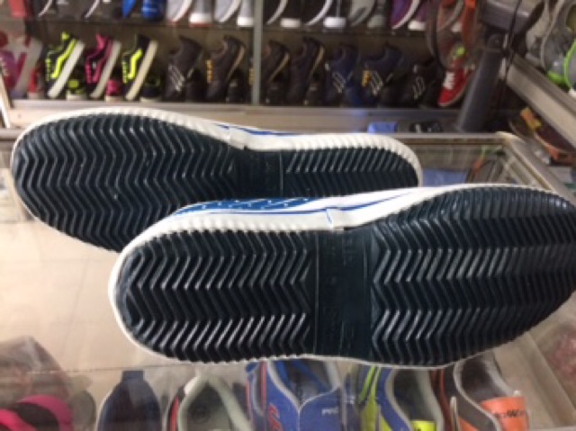 Genuine Bata Tàu Warrior Shoes with Black Soles (Sizes from 38 to 43)