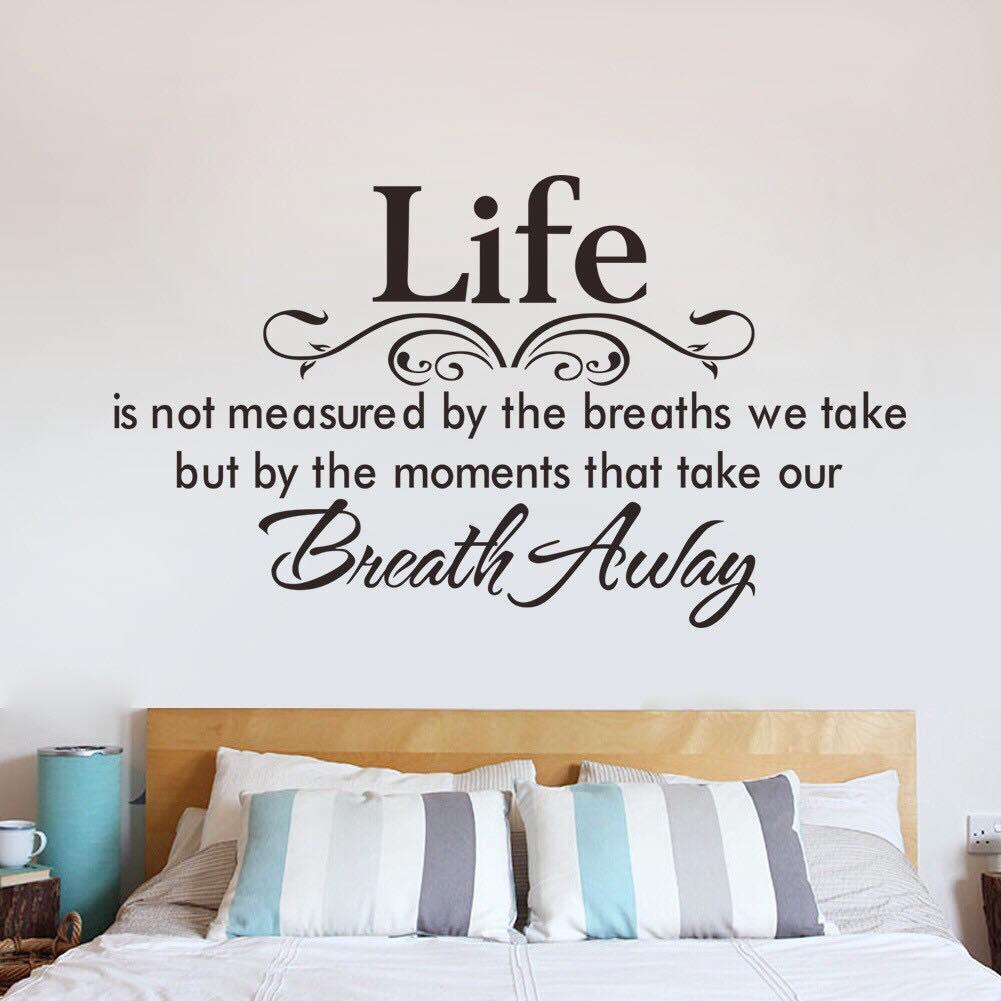 decal dán tường mẫu chữ Life
