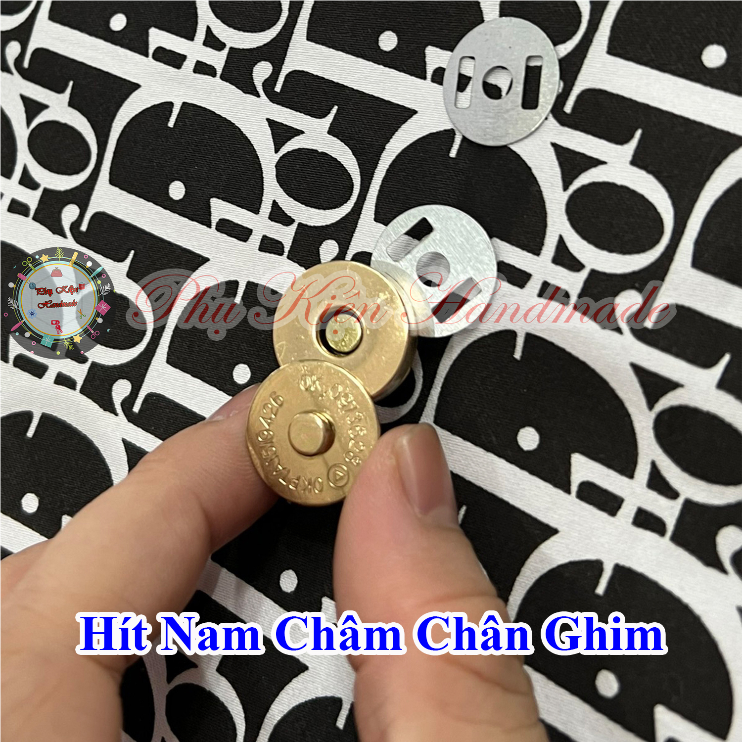 Nút hít nam châm sử dụng chân ghim