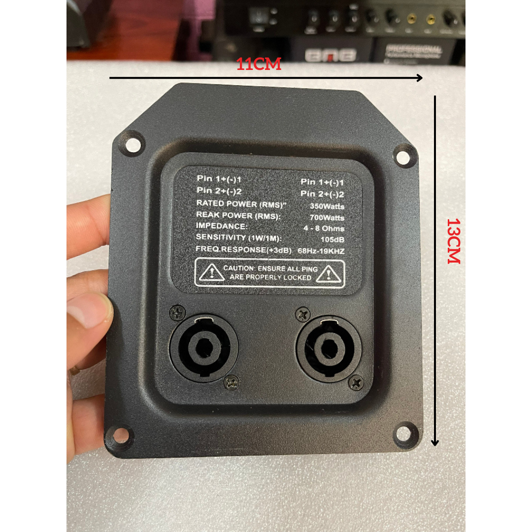 Trạm Loa Sắt JBL SRX700 Kèm Speakon - Giá 1 Chiếc