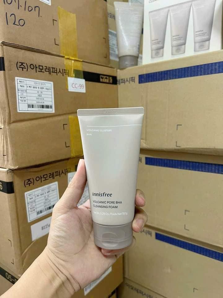 [HCM]Sữa Rửa Mặt Innisfree Jeju Volcanic Pore Cleansing Foam 150ml