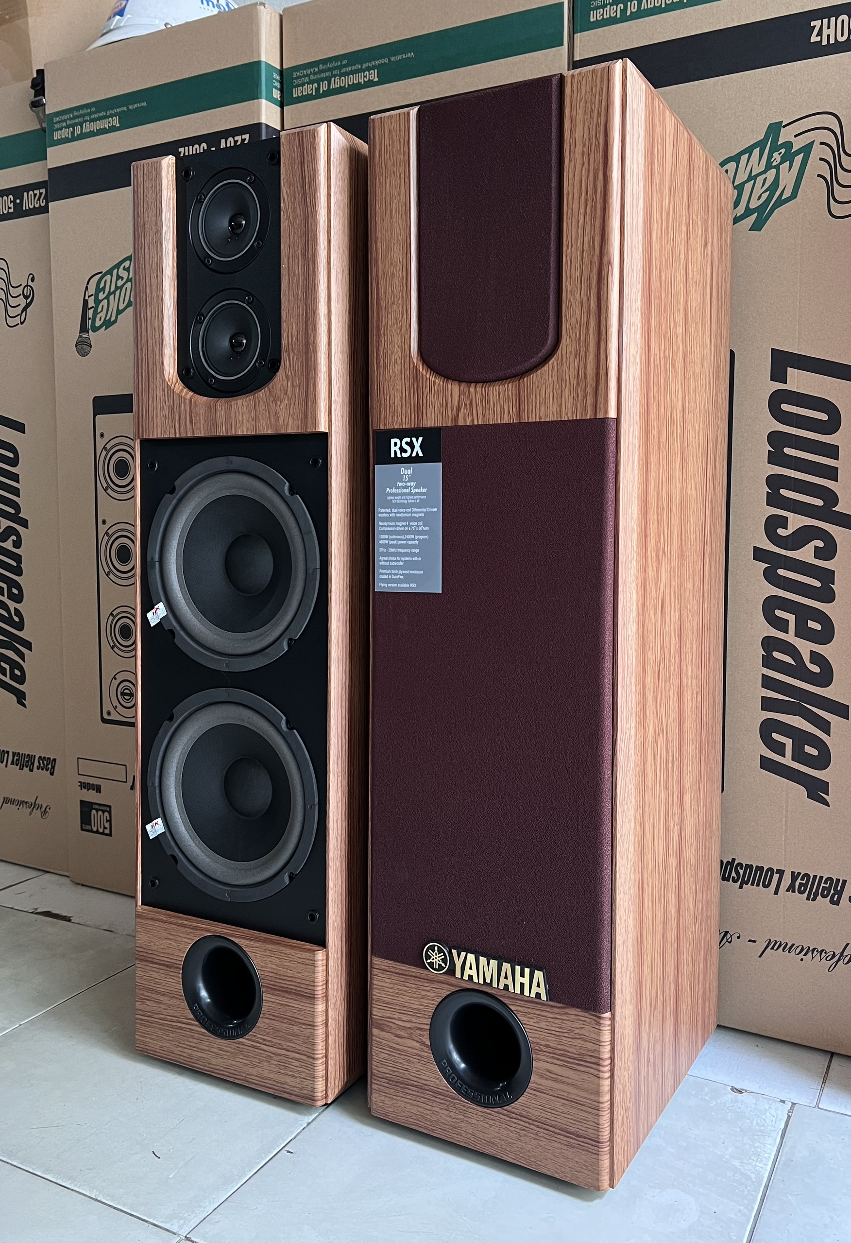 Loa đứng karaoke YAMAHA RSX - 338- 2 tấc