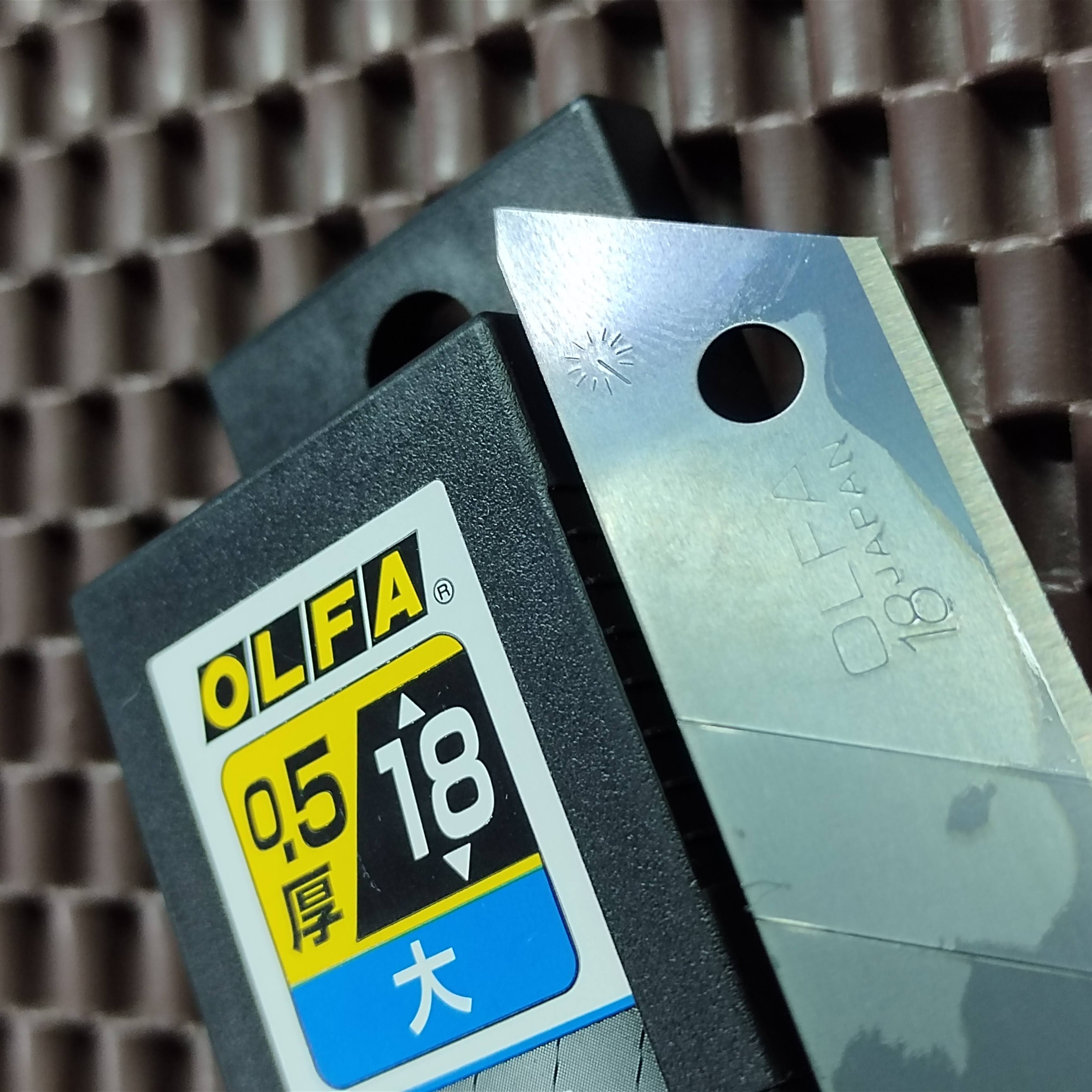Lưỡi dao cắt 18mm OLFA LBB50K Nhật Bản ( hộp 50 lưỡi )