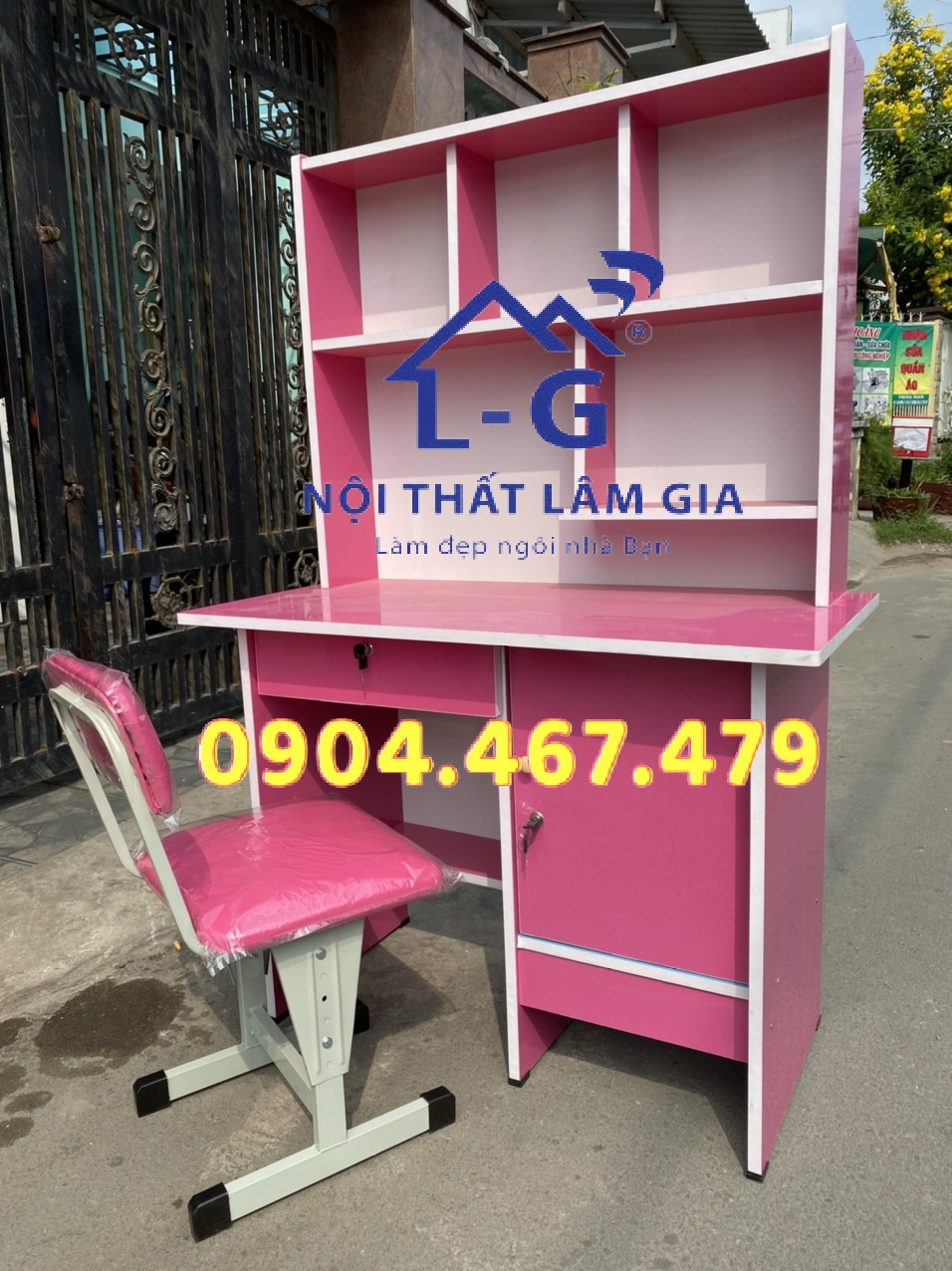 Bàn học sinh ván ép okal màu hồng- bàn học sinh siêu bền tặng kèm hình dán