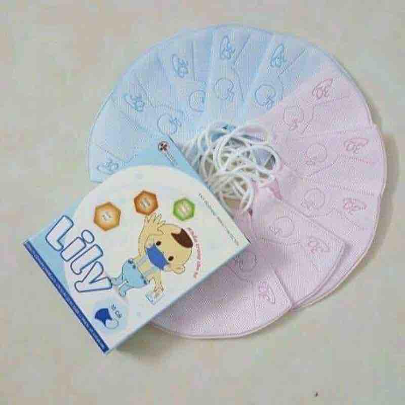 [QT] Khẩu trang Y Tế Lily cho bé 1 set 10 cái