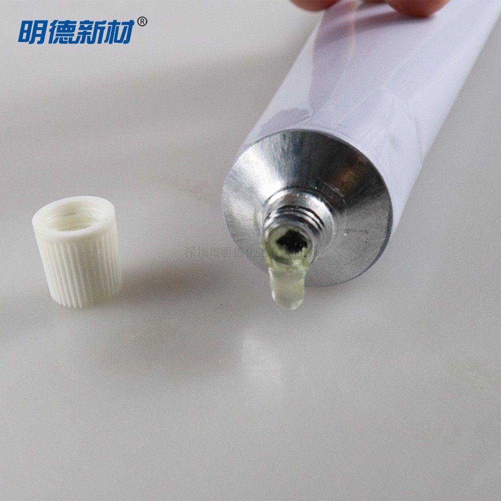 Keo dán xôp epp kt epo hộp 40ml ( loại keo theo KIT keo trắng dán nhanh khô và chắc)